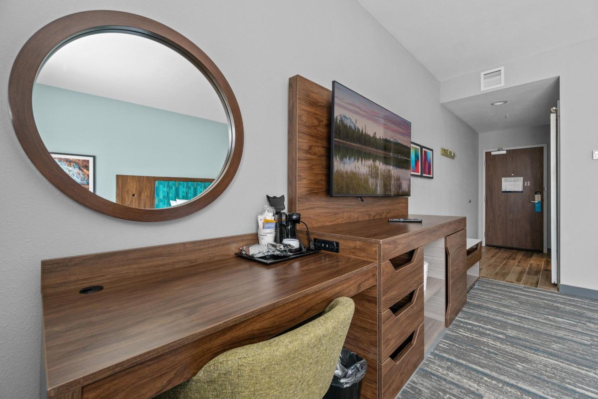 Hampton Inn Redmond Bend Airport Екстер'єр фото